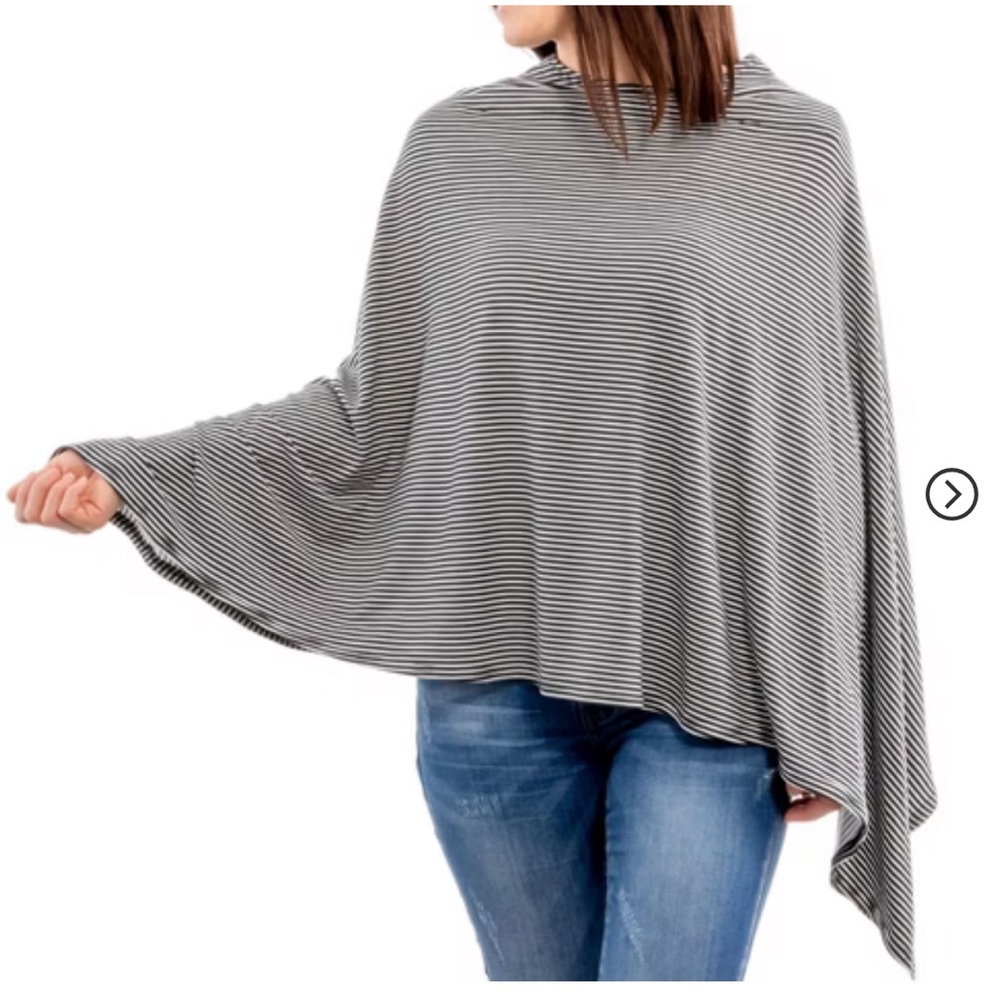 Wee Sprout Black and White Breastfeeding Coverup